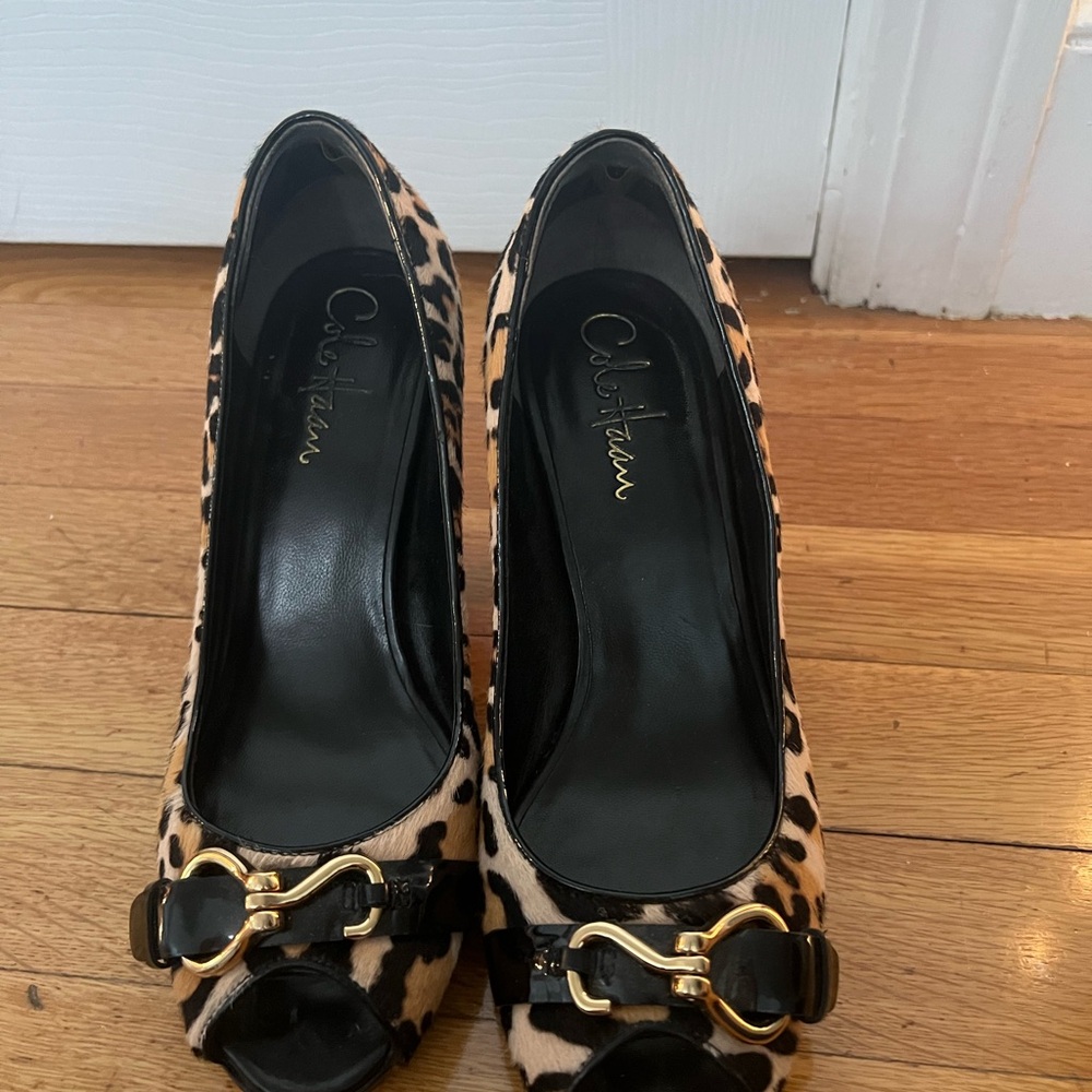 Cole Haan Women's Black and Tan Animal Print Heels